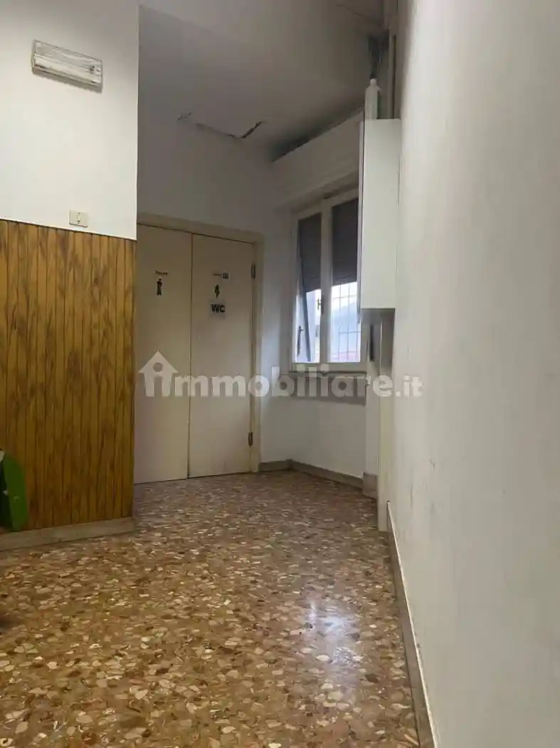 Palazzo - Edificio in Affitto - foto 5
