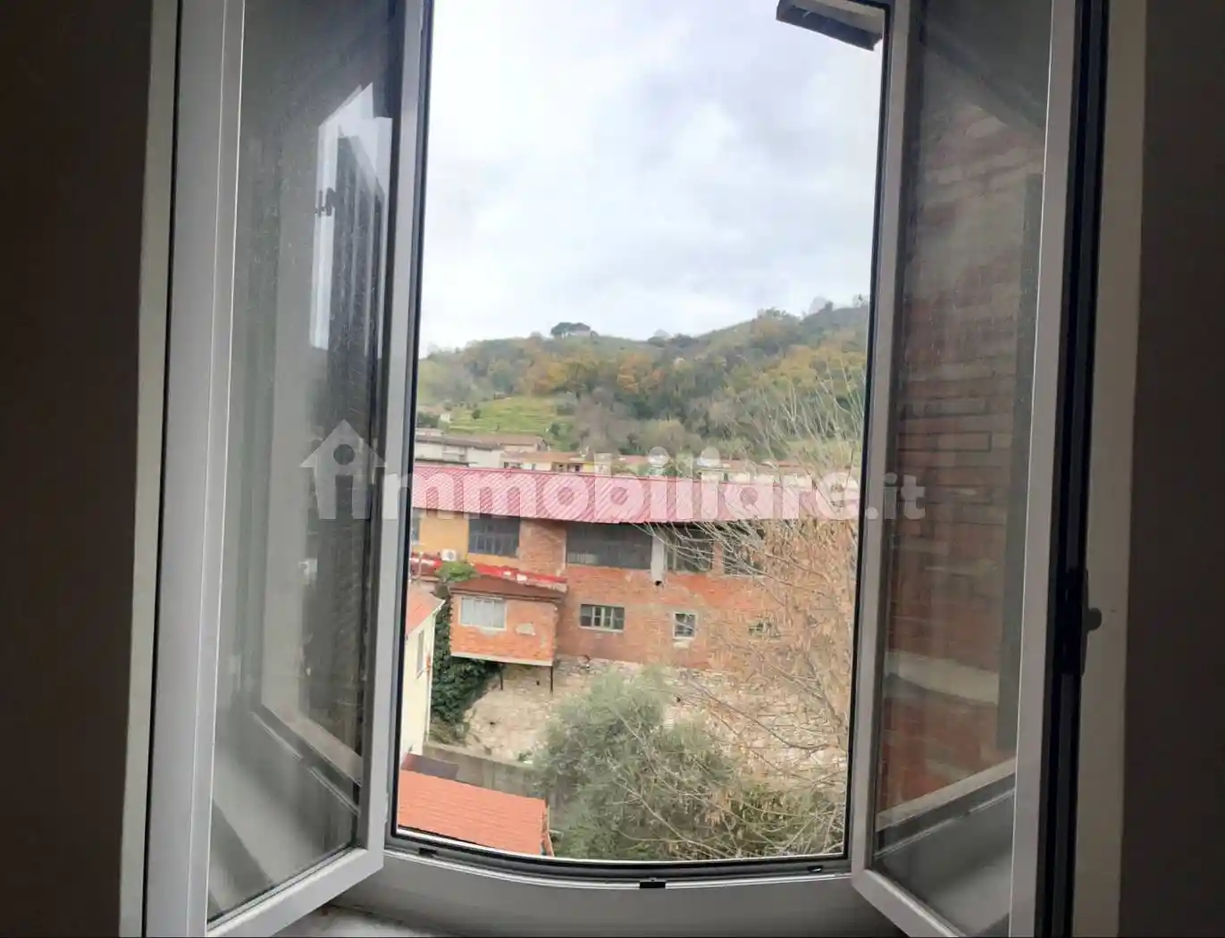 Appartamento in affitto a Carrara