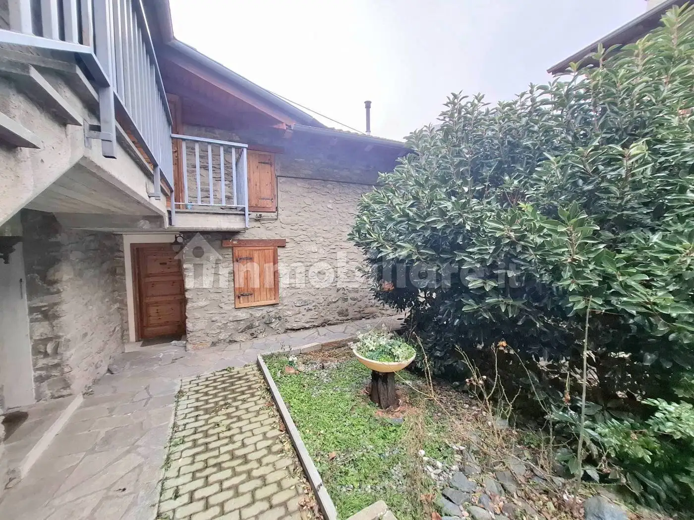 Appartamento in vendita a Pontey