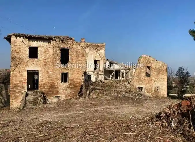 Rustico - Casale in vendita a Vallefoglia