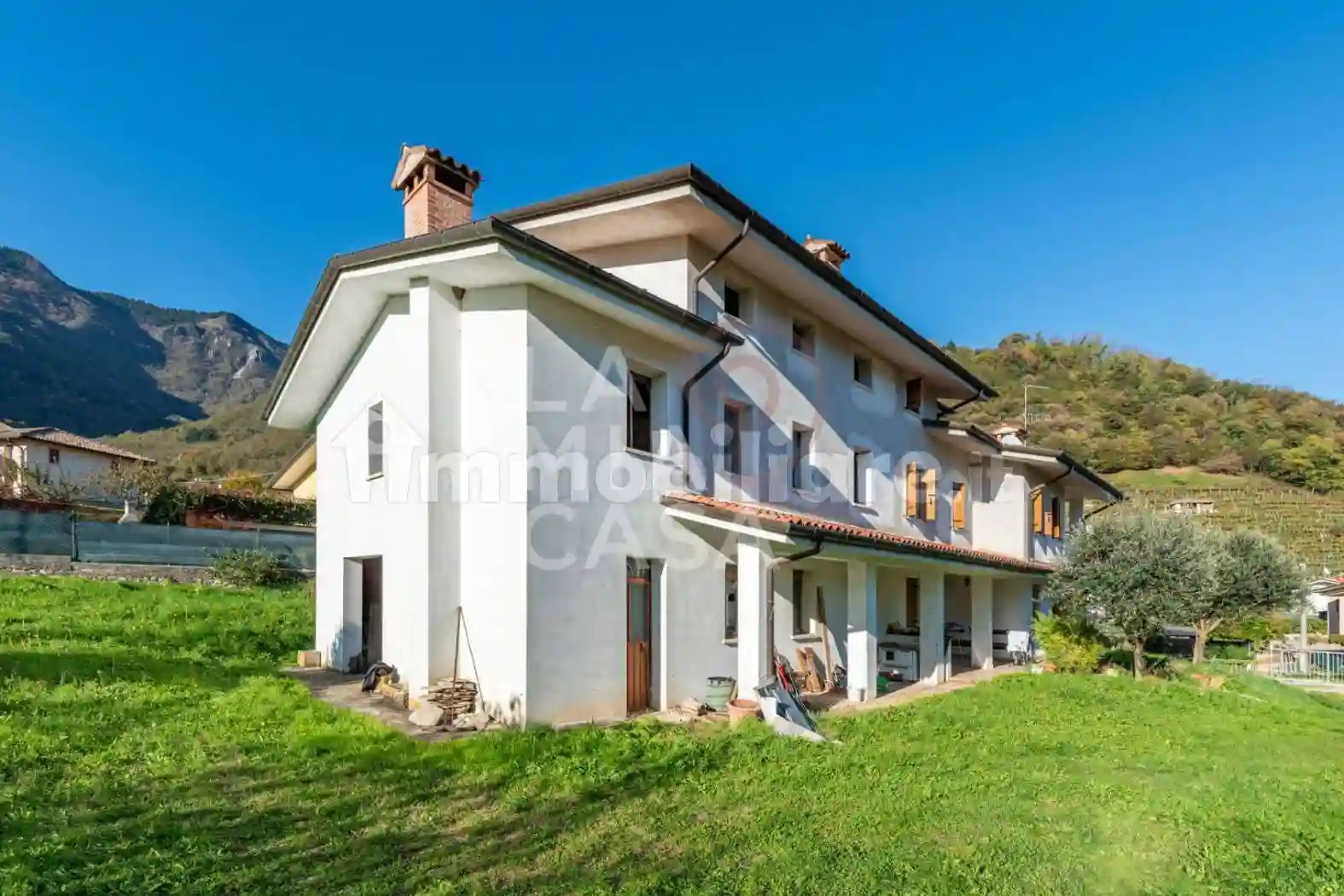 Villa - foto 2