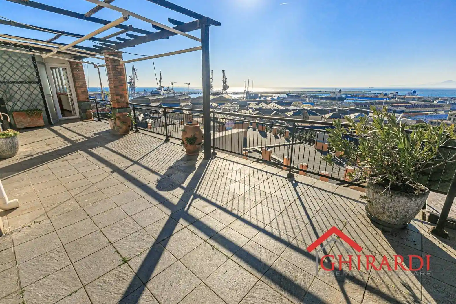 Attico - Mansarda in affitto a Genova