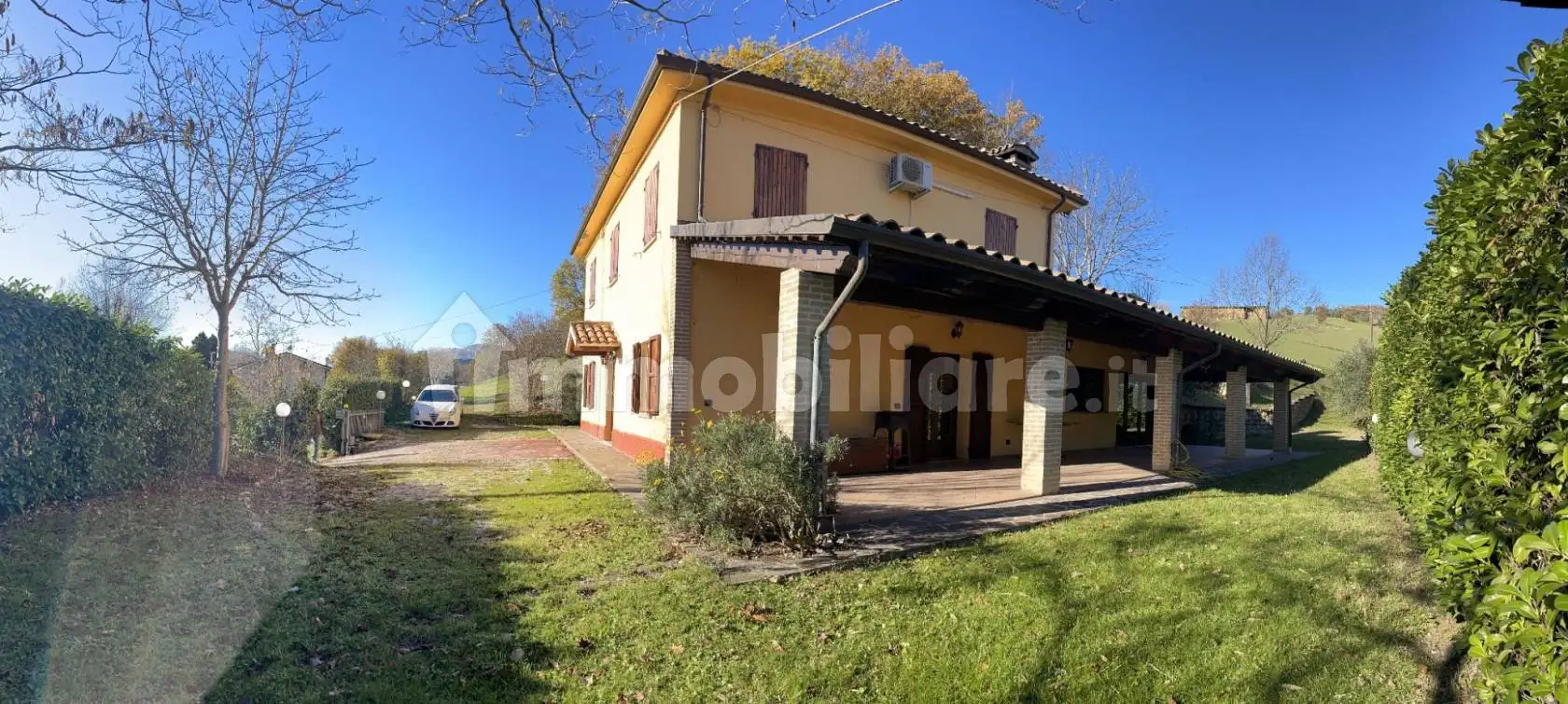 Villa in vendita a Sassofeltrio