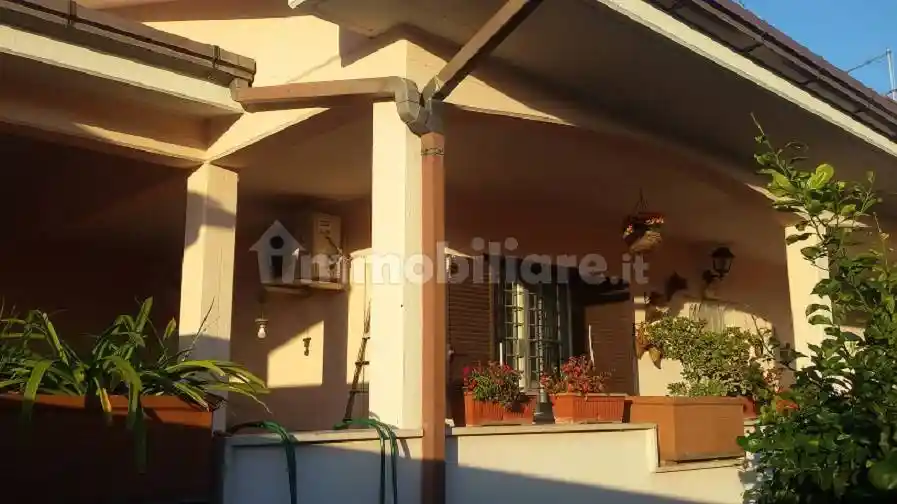 Villetta a schiera in vendita a Ardea