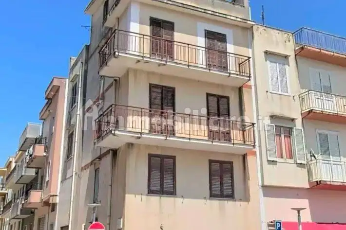 Palazzo - Edificio in vendita a Santa Ninfa