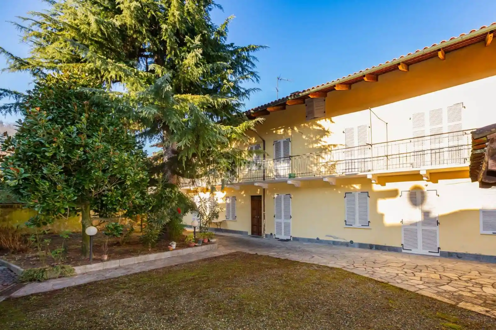 Villa in vendita a Lauriano