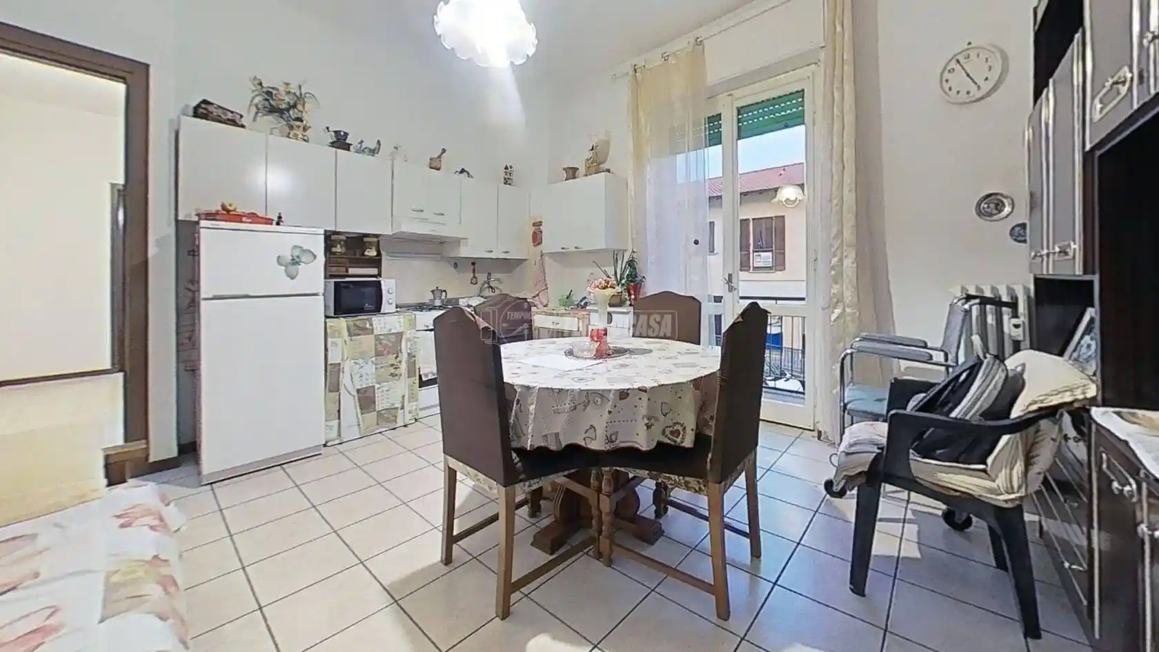 Appartamento in vendita a Lazzate