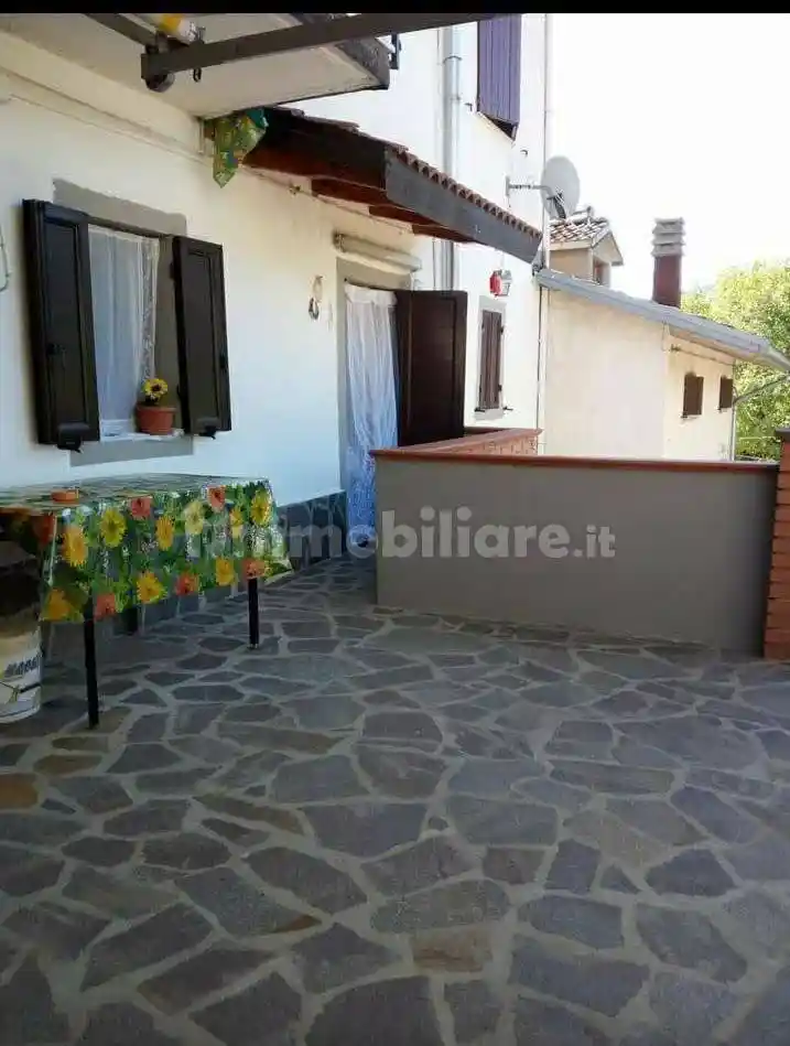 Casa indipendente in vendita a Villa Minozzo