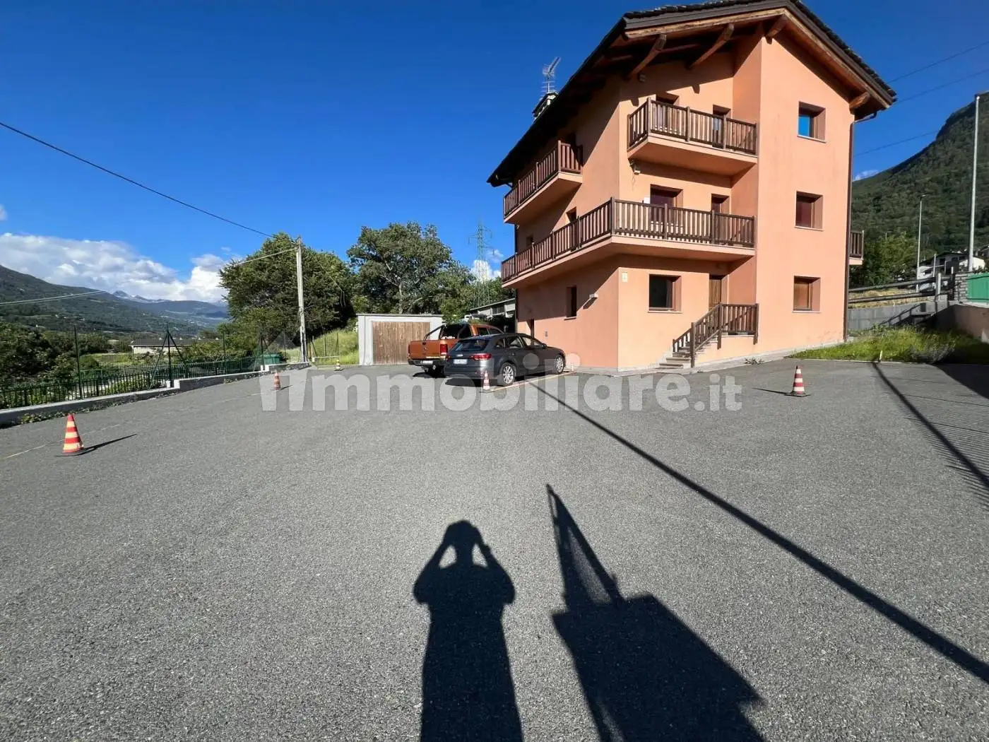 Palazzo - Edificio in vendita a Saint-Marcel