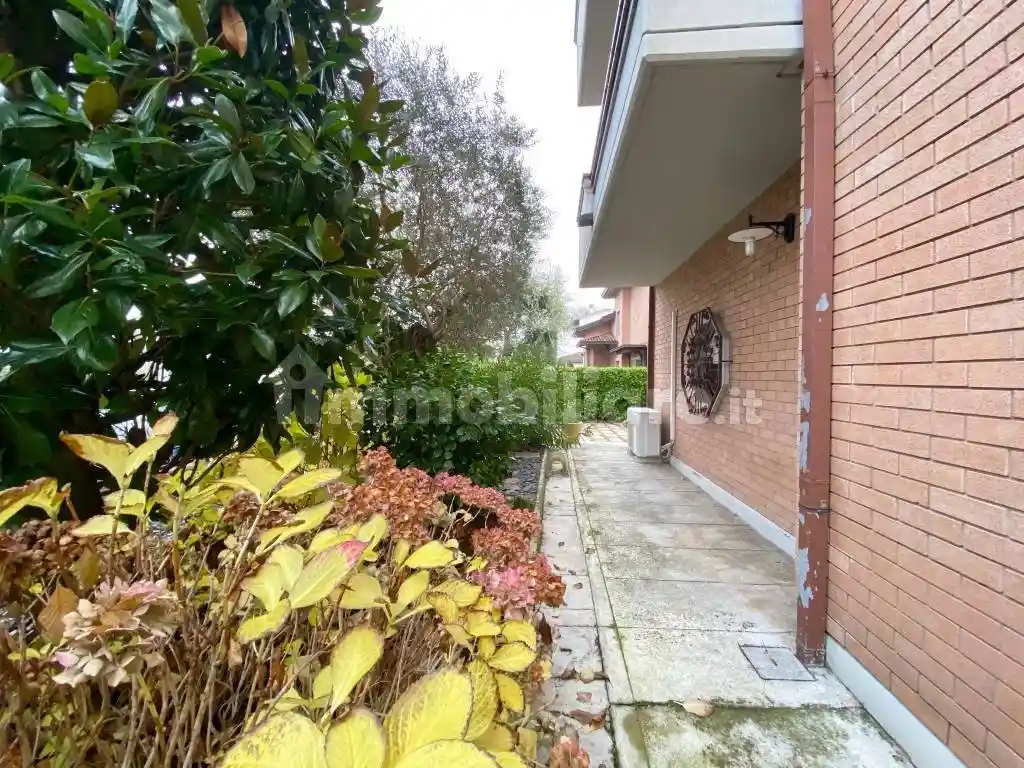 Villa in vendita a Reggio Emilia