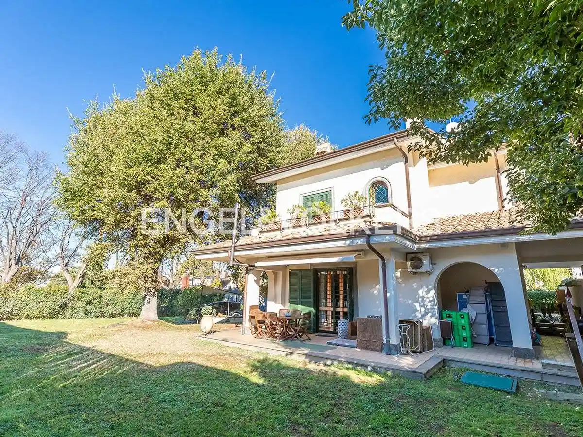 Villa in vendita a Grottaferrata