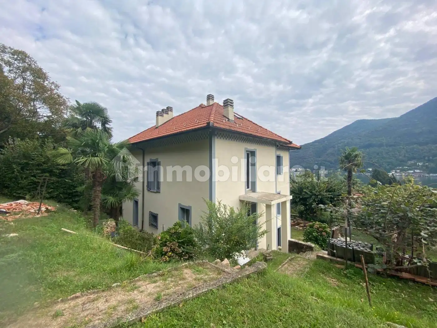 Villa unifamiliare via Fratelli Cervi, Centro, Brusimpiano - foto 5