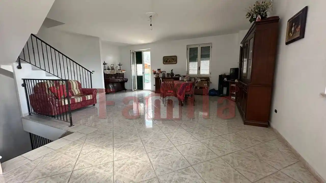 Terratetto unifamiliare via Caravaggio, Sirignano - foto 3