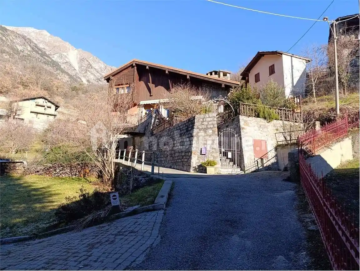 Villa in vendita a Saint-Vincent