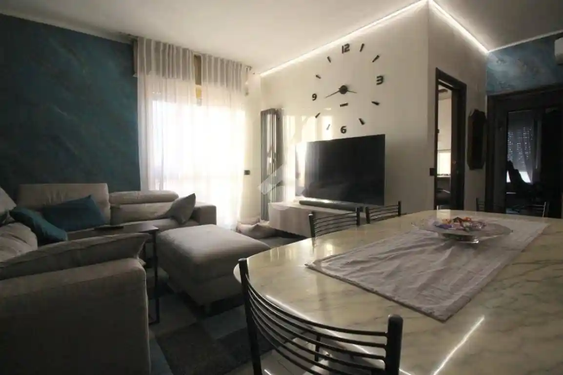 Appartamento in vendita a Rho