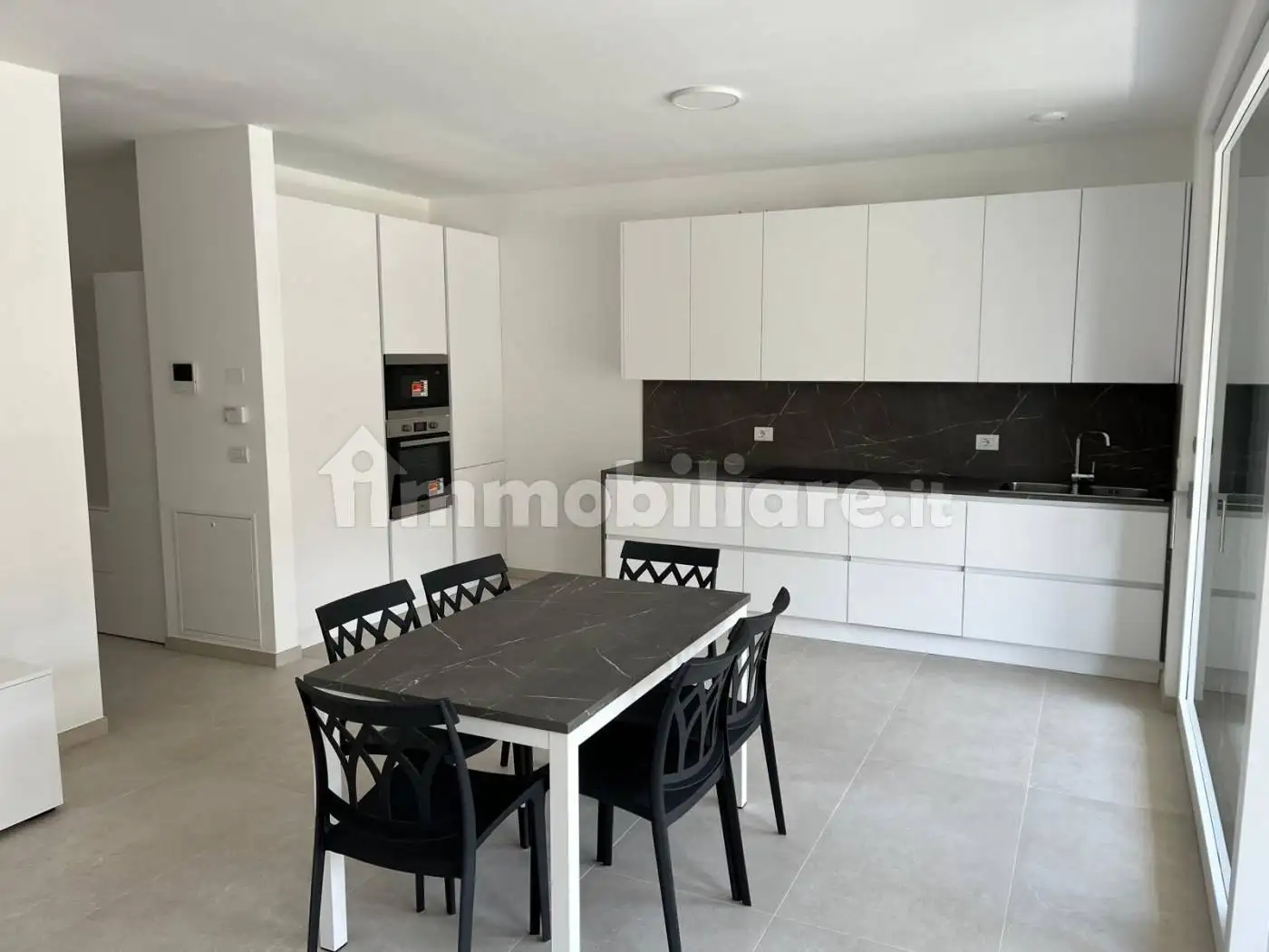 Bilocale via Guglielmo Marconi 68, Centro, Bardolino - foto 3