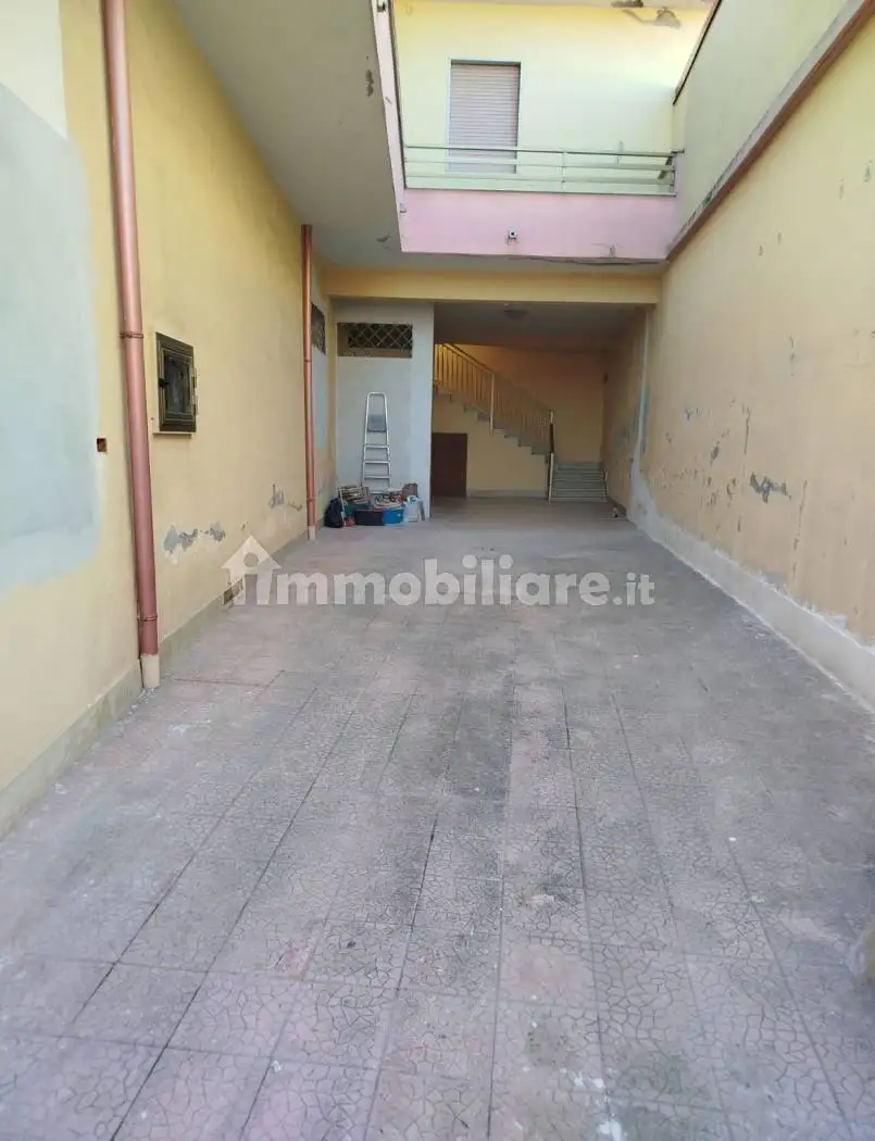 Appartamento in vendita a Francolise