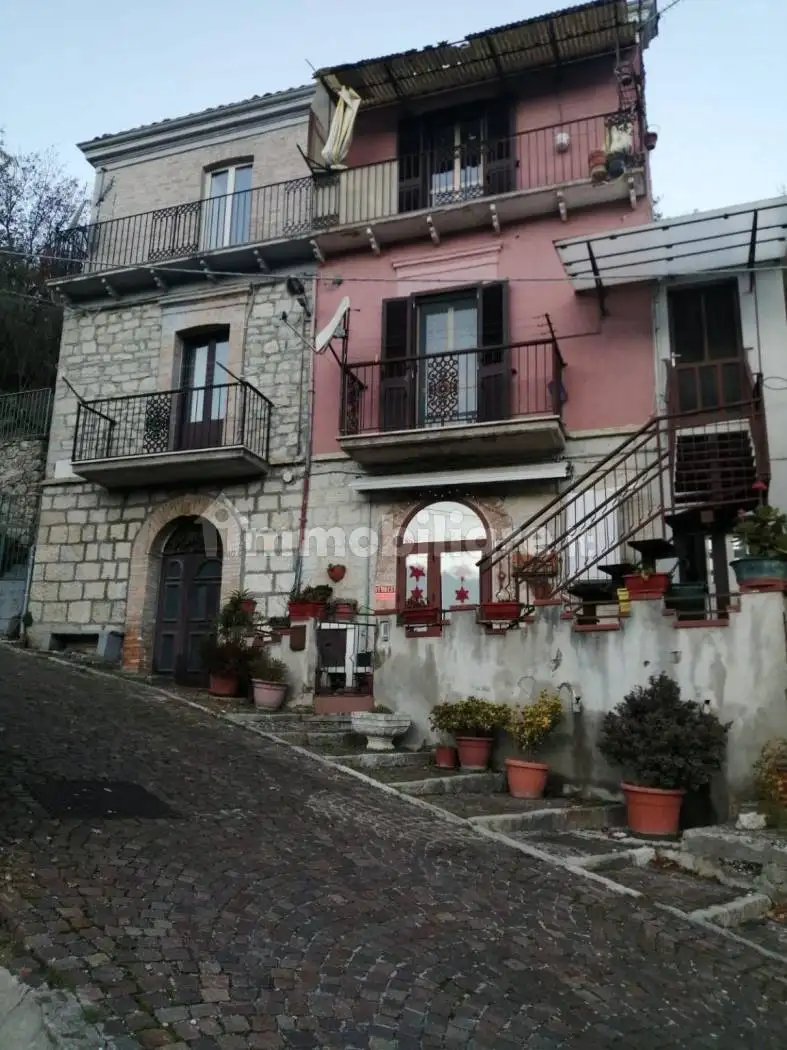 Casa indipendente in vendita a Villa Santa Maria