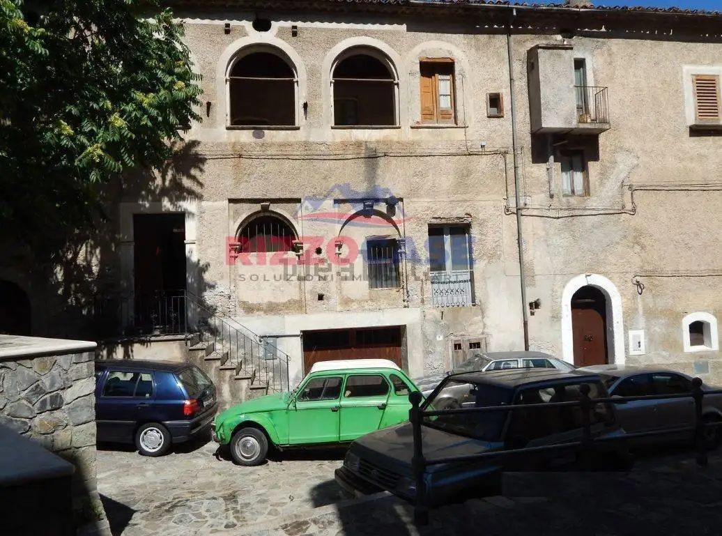 Casa indipendente in vendita a Civita