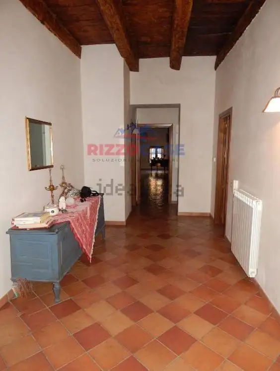 Terratetto unifamiliare largo I Castriota, Civita - foto 4