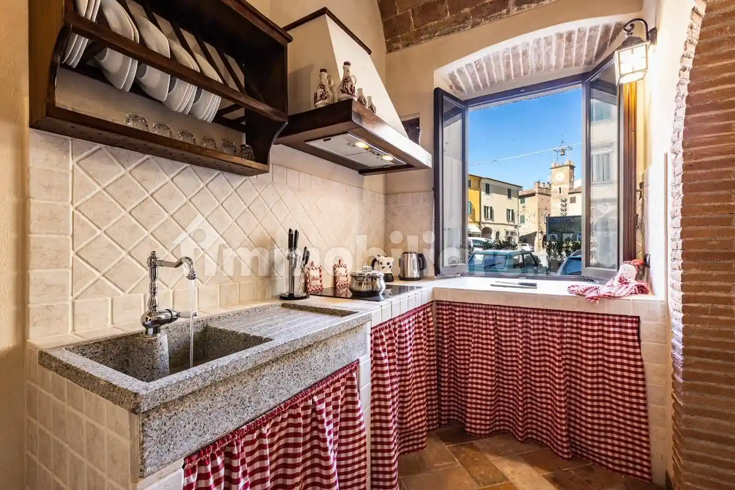 Appartamento in vendita a Lajatico