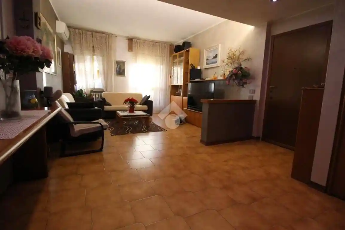Appartamento in vendita a Rho