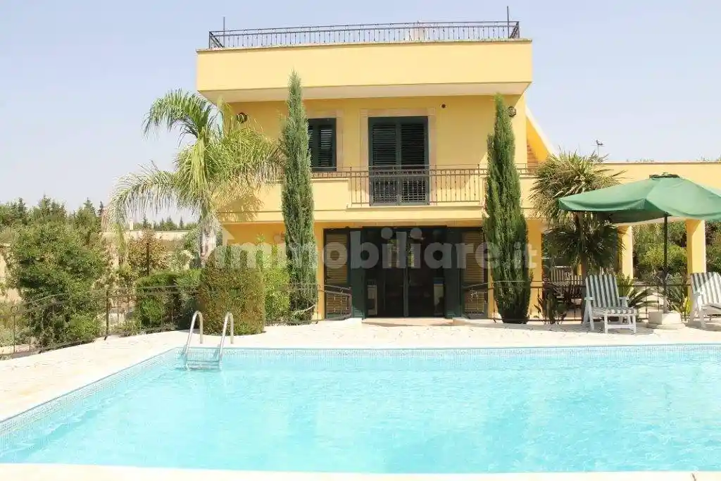 Villa in vendita a Matino