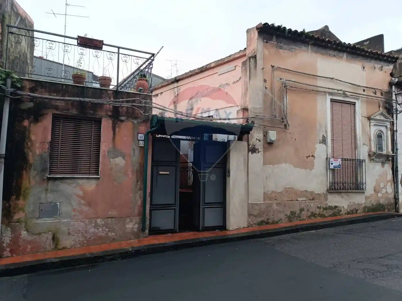 Casa indipendente in vendita a Aci Catena