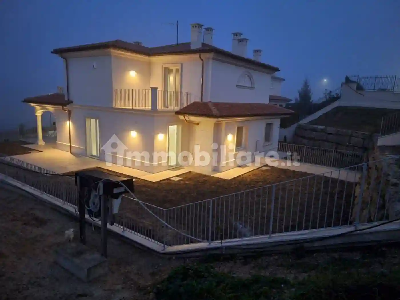 Villa - foto 2