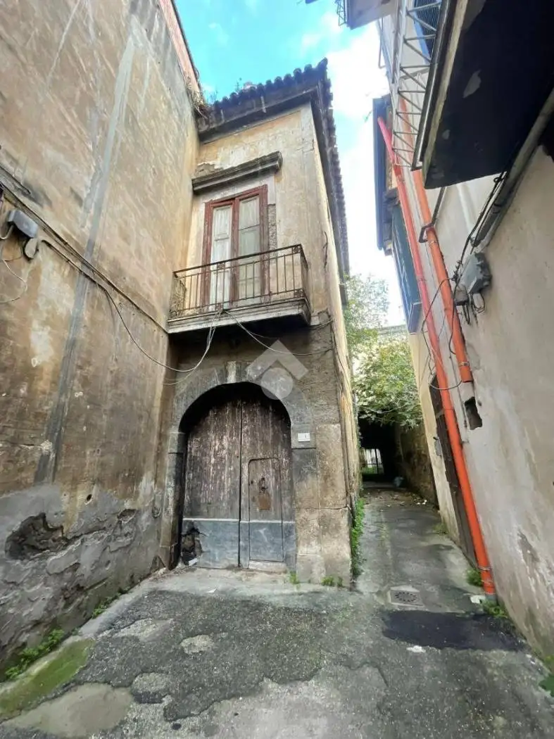 Palazzo - Edificio in vendita a Nola
