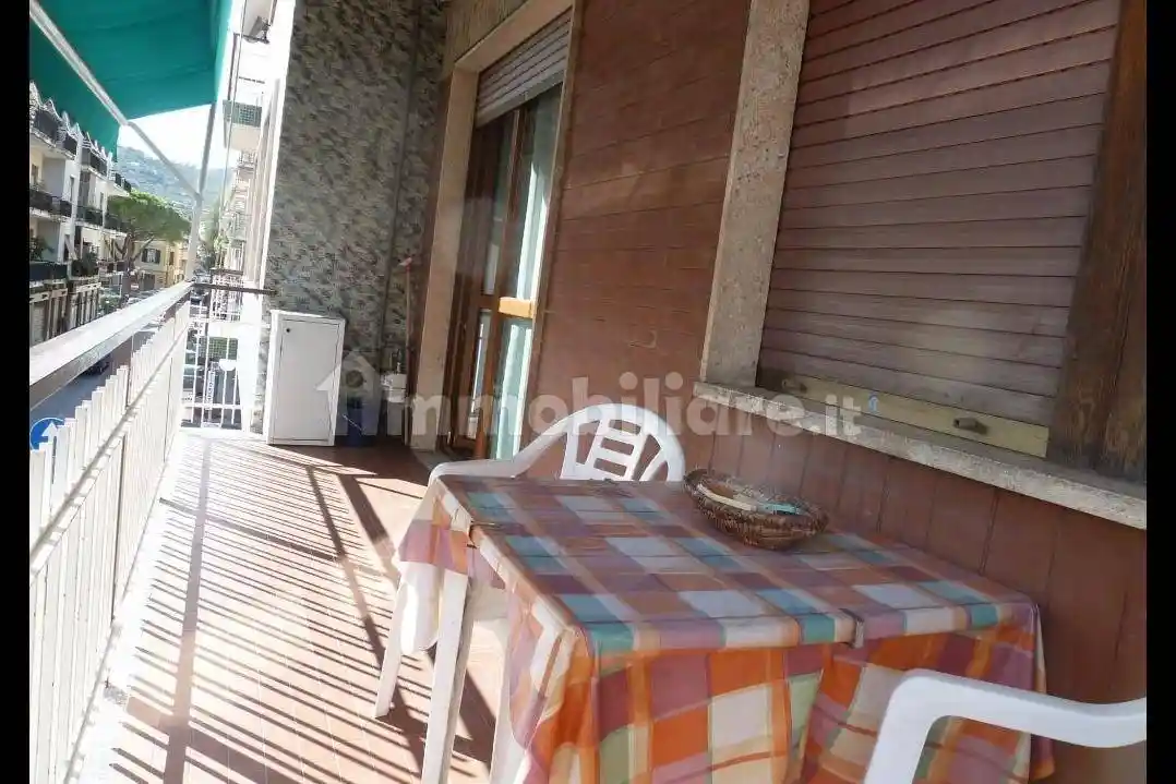 Trilocale via Cristoforo Colombo 45, Centro, Diano Marina - foto 4