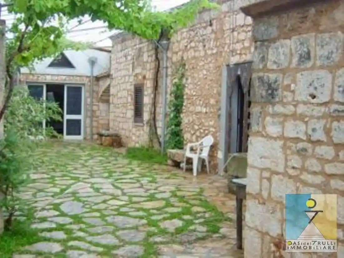 Rustico - Casale in vendita a San Vito dei Normanni