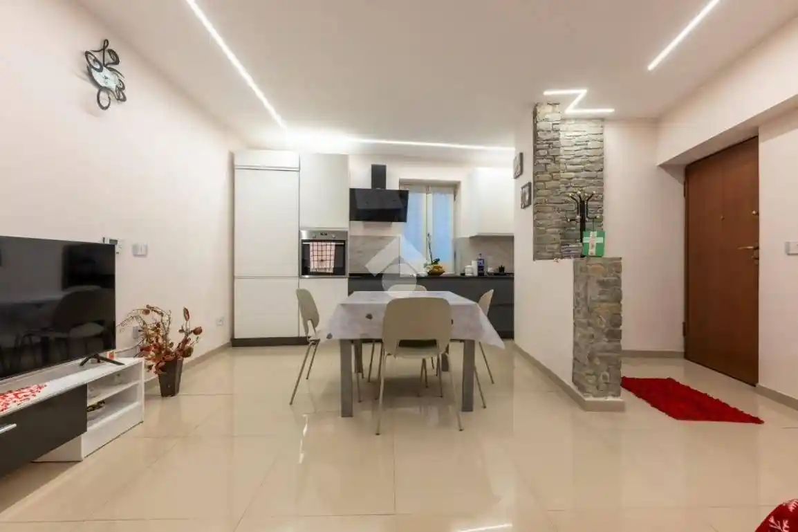 Villa in vendita a Costigliole Saluzzo