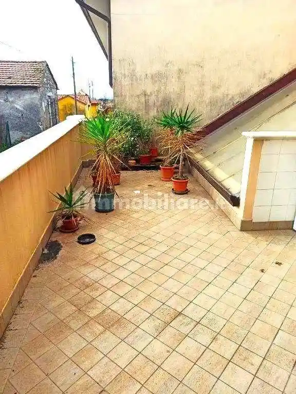 Appartamento in vendita a Massa