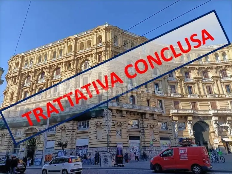 Appartamento in vendita a Napoli