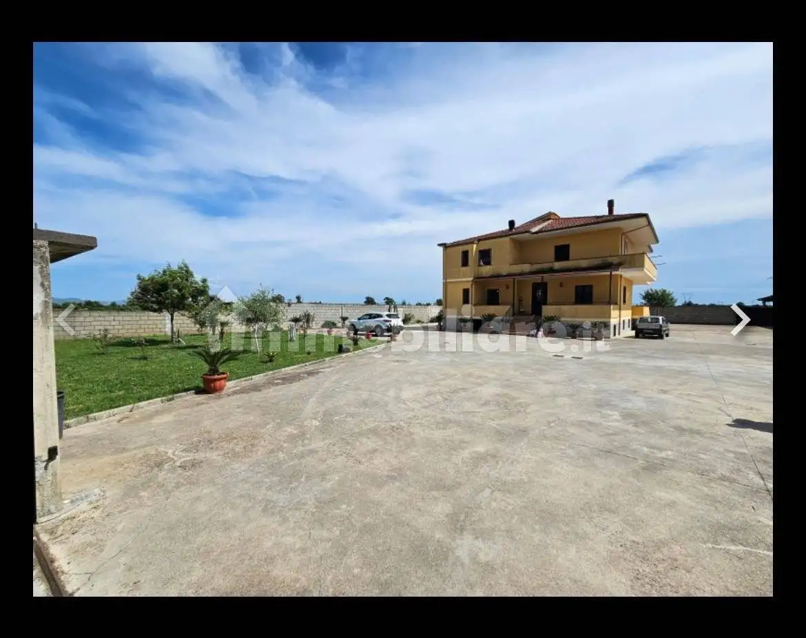 Villa in vendita a Grazzanise