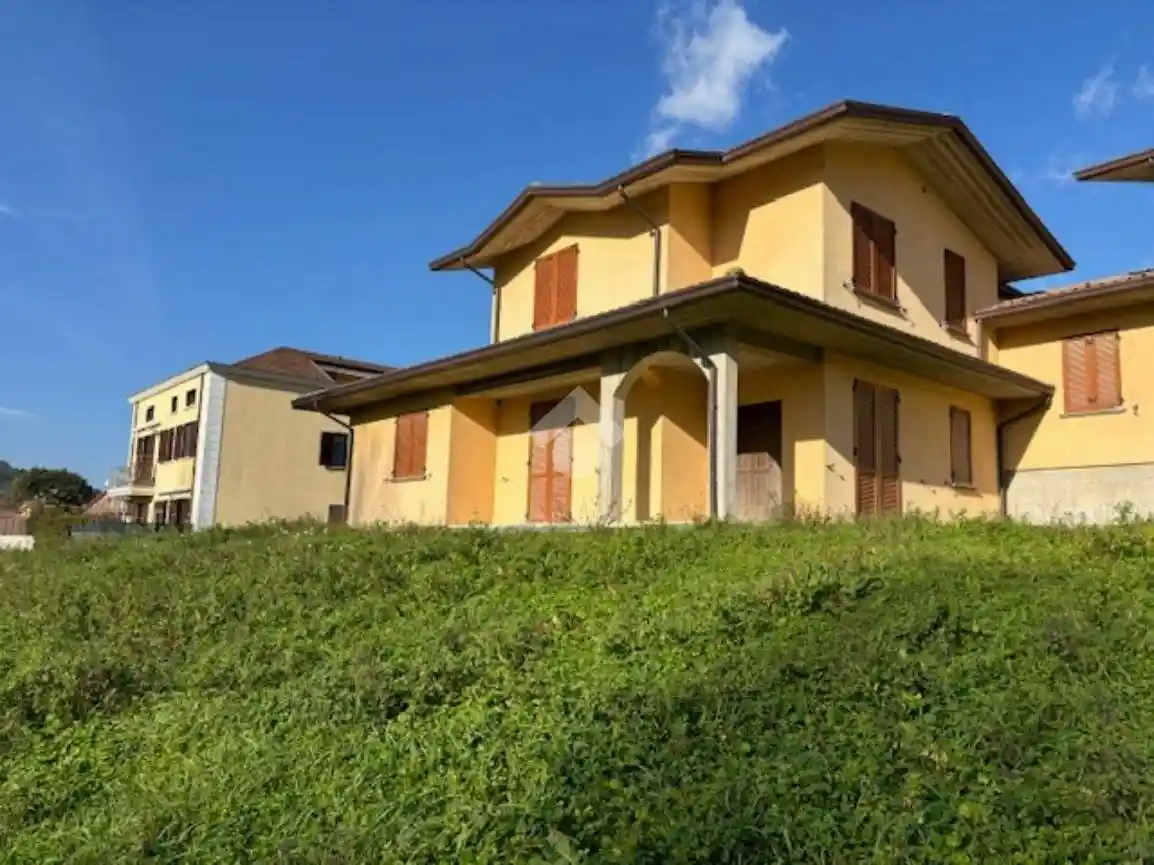 Villa in vendita a Gualdo Tadino
