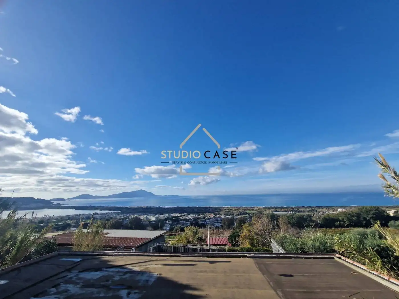 Palazzo - Edificio in vendita a Bacoli