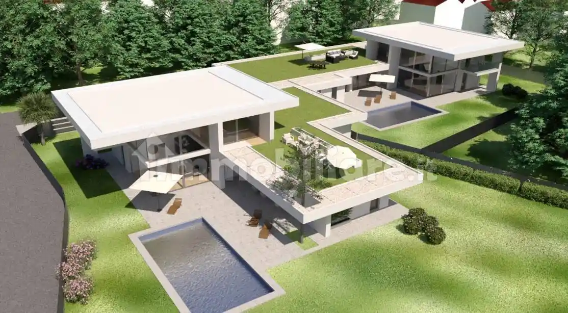 Villa in vendita a Gavirate