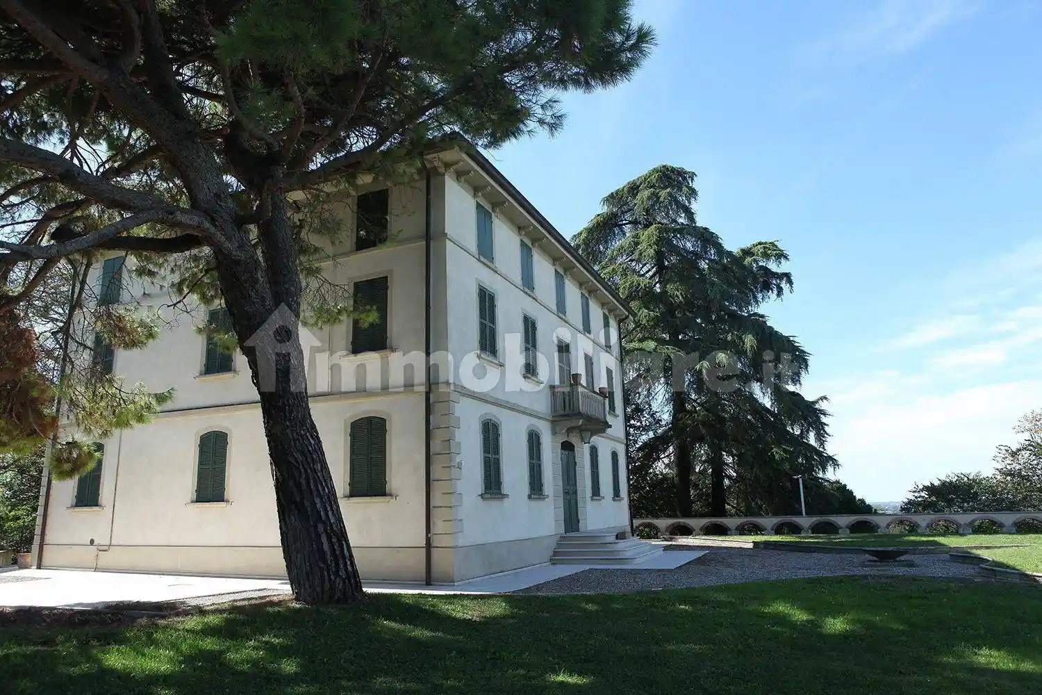 Villa in vendita a Albinea