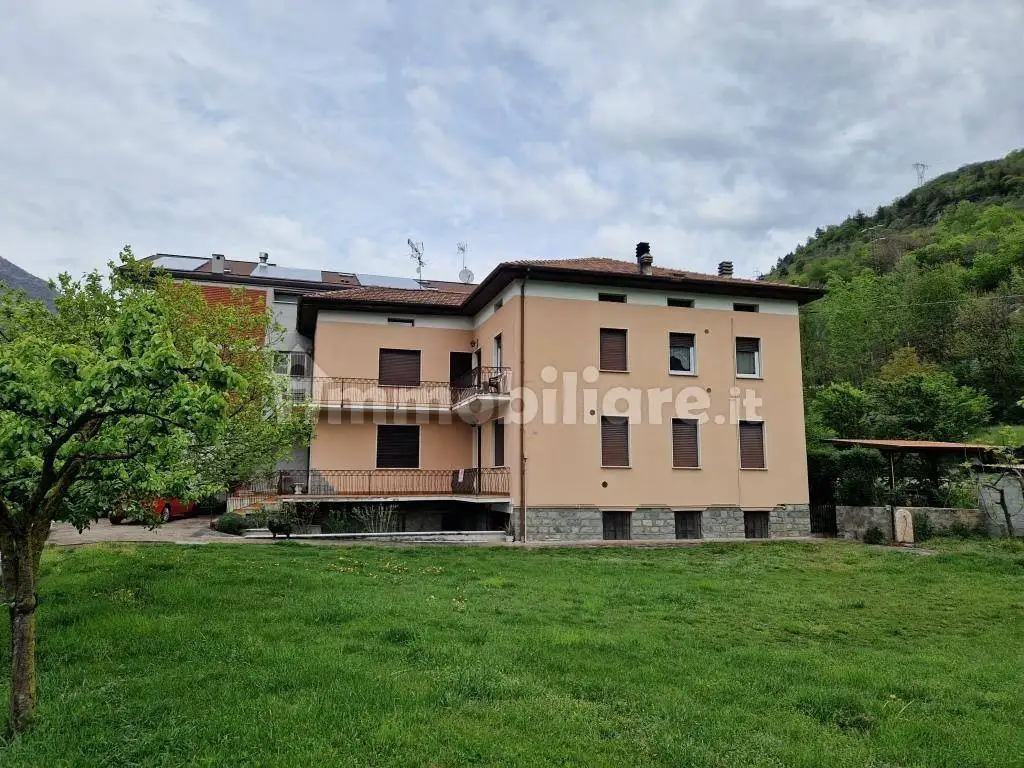 Villa in vendita a Ceto