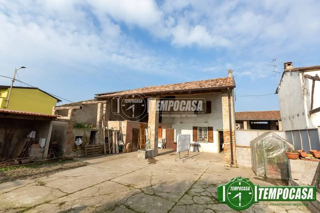 Rustico - Casale in vendita a Cremosano