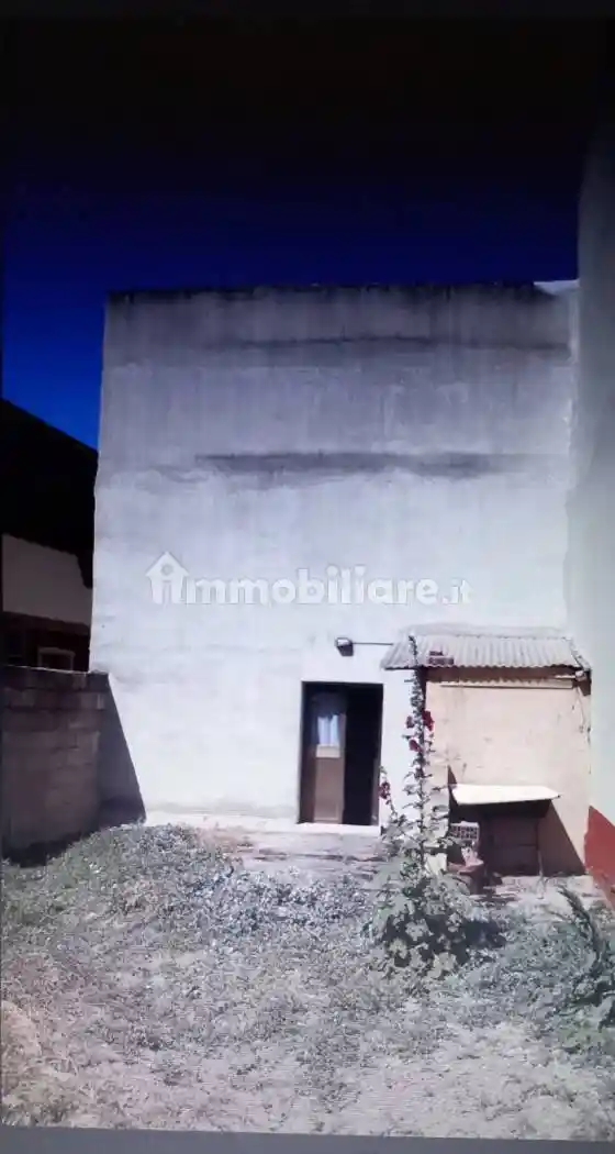 Terratetto unifamiliare via Vittorio Emanuele II 25, Villanovafranca - foto 2