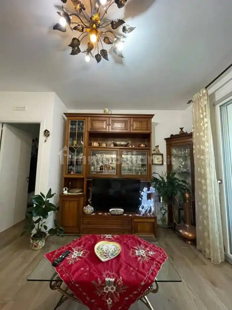 Trilocale via Abruzzo, Centro, Alba Adriatica - foto 2