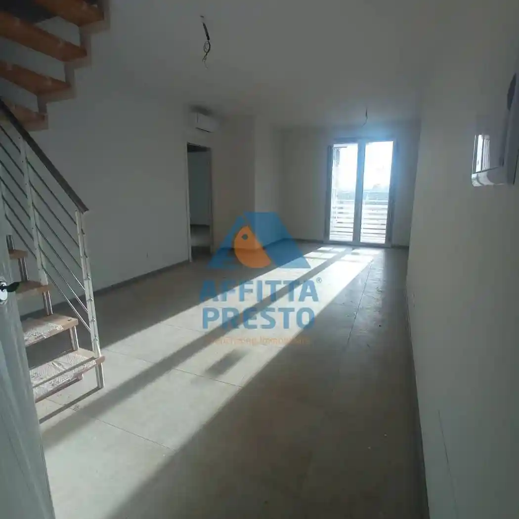 Appartamento in vendita a Capraia e Limite