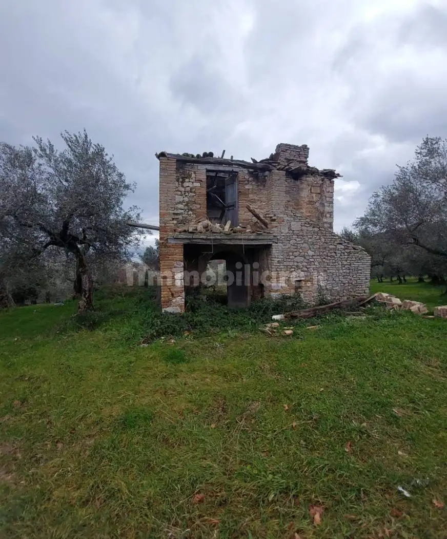 Rustico - Casale in vendita a Giano dell'Umbria