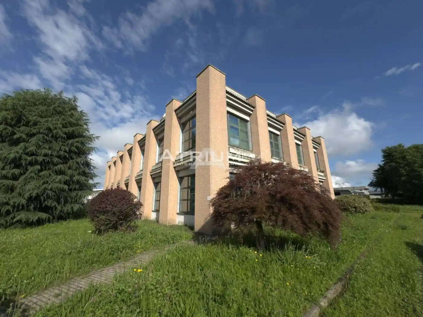 Palazzo - Edificio in vendita a Ivrea