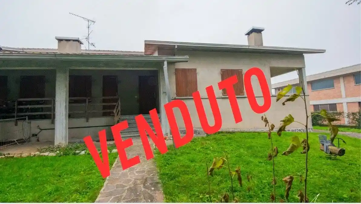 Casa indipendente in vendita a Albinea