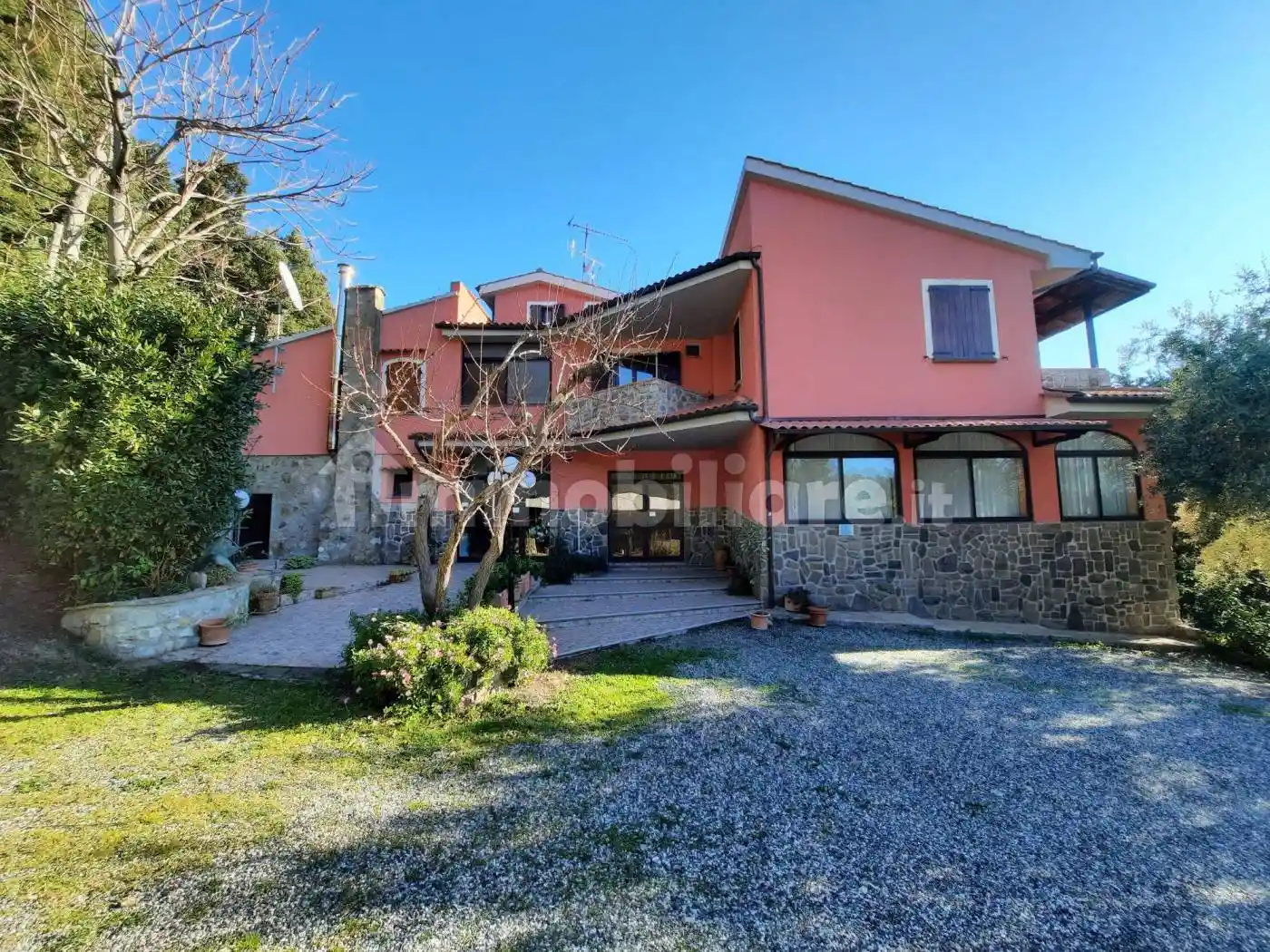 Villa in vendita a Riparbella