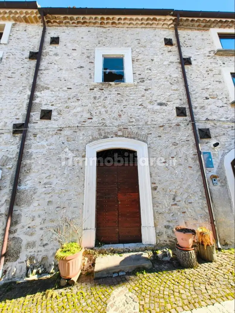 Casa indipendente in vendita a Rocca di Mezzo